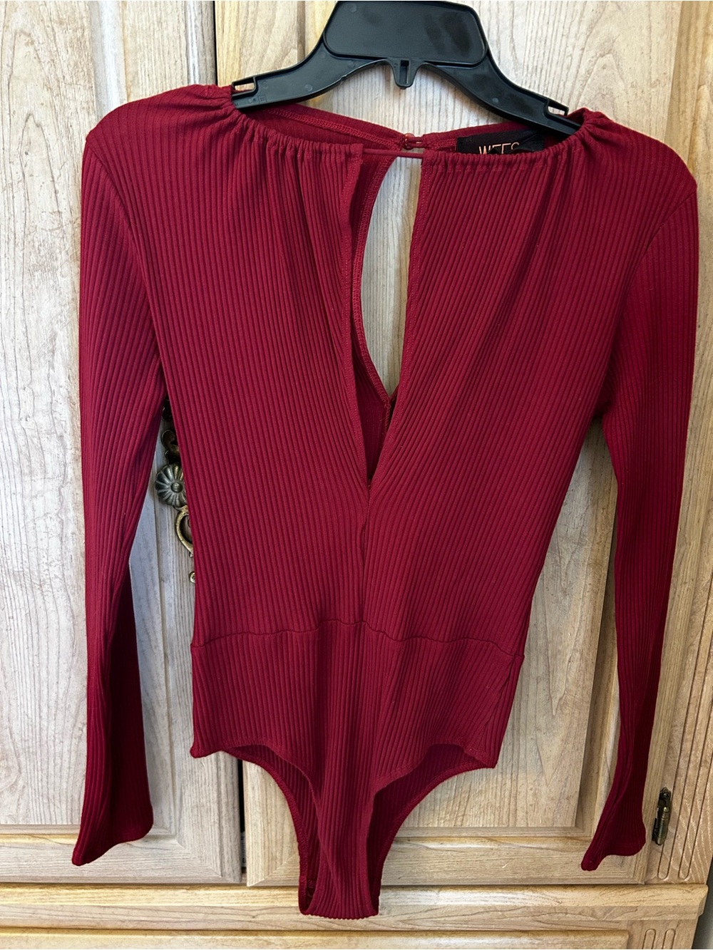 Witchery Ribbed Burgundy Long-Sleeve V-Neck Bodysuit